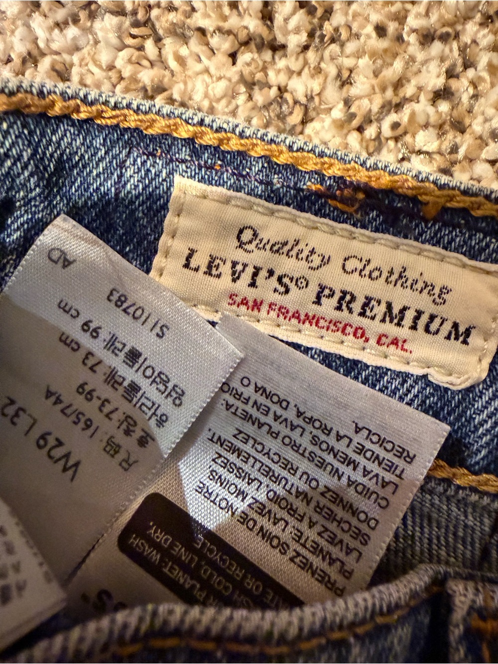 70s High Rise Levi’s - Picture 4 of 5